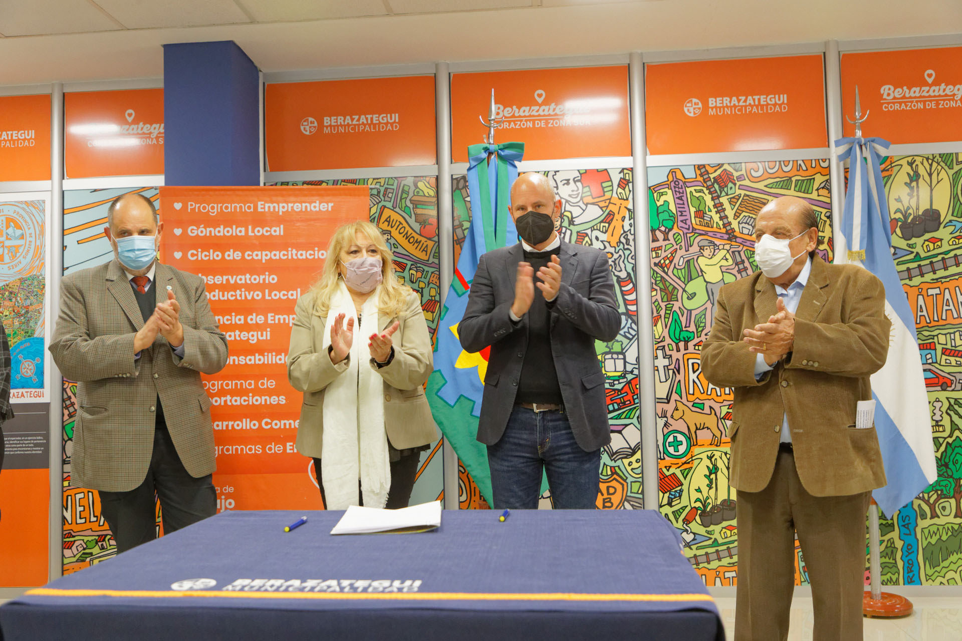 20220502_Firma_Convenio_Capacitacion_Empresas_Guillermo_Merediz_NM_099